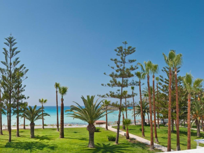  NISSI BEACH RESORT