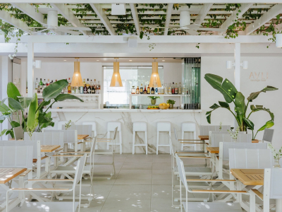  Avli bar