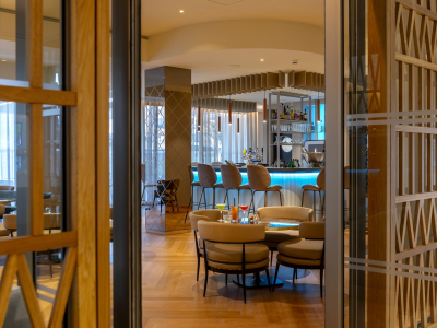  Hotel bar