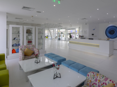  Reception