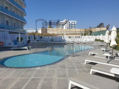  Pool 2 - outdoor kids