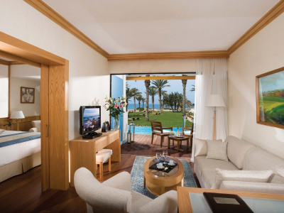 ASIMINA SUITES HOTEL EXECUTIVE SUITE PRIVATE POOL