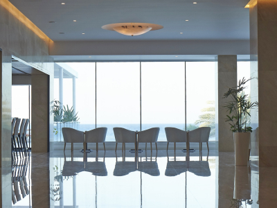  Lobby Bar