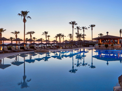 atlantica-golden-beach-pool-bar