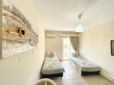 ANTONIS G HOTEL