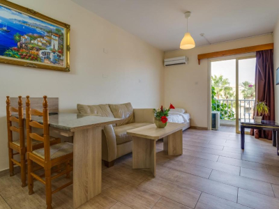  ANTONIS G HOTEL