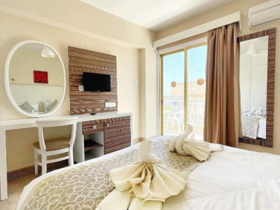  ANTONIS G HOTEL