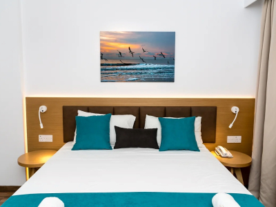 HELIOS BAY HOTEL APTS