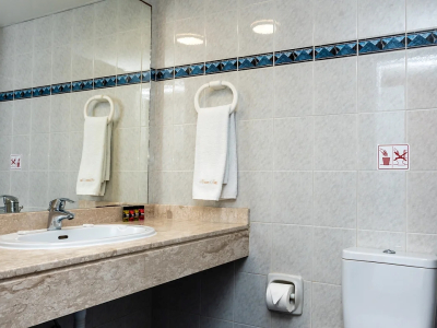  HELIOS BAY HOTEL APTS