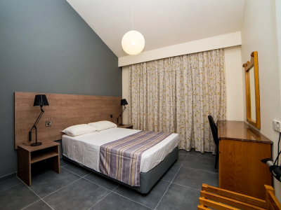  HELIOS BAY HOTEL APTS