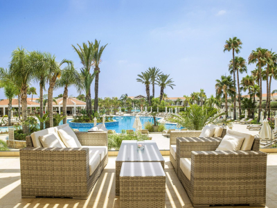  olya_bar_grand_lobby