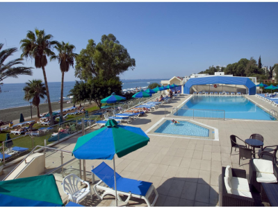  Pool area