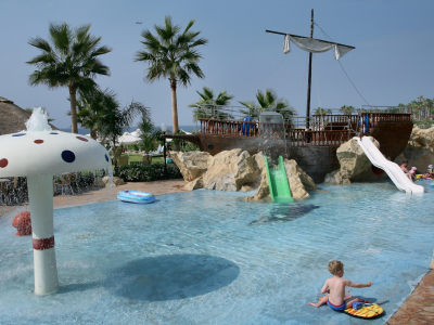  Kids Pool