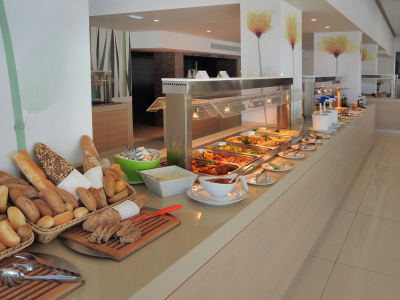  Buffet table