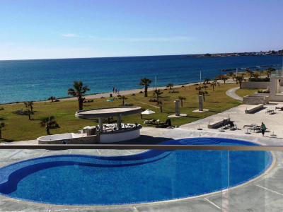  Pool area