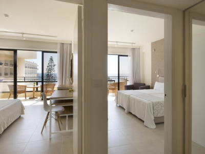  Family-suite-with-sea-view