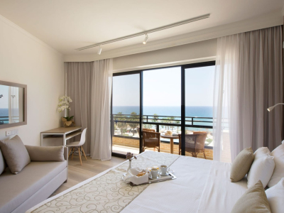  Deluxe-sea-view-room