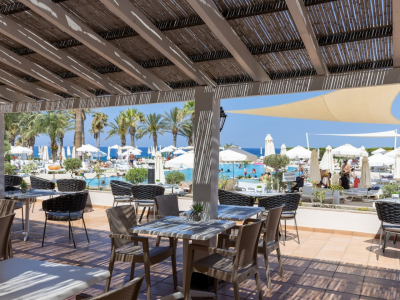  Lunch restaurant