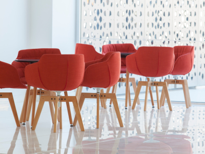  KING EVELTHON BEACH HOTEL