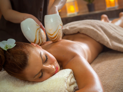  KING EVELTHON BEACH HOTEL