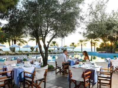  Romantic dining