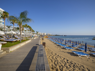  Sandy Beach