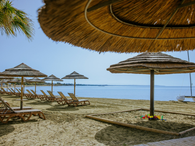  GOLDEN BAY BEACH HOTEL