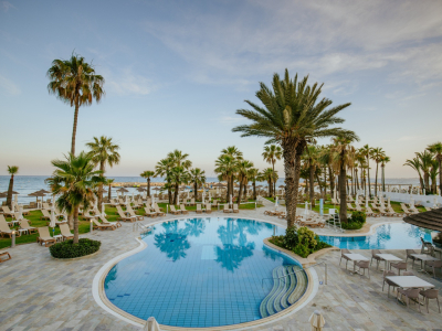  GOLDEN BAY BEACH HOTEL