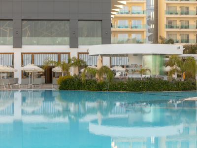  Pool bar