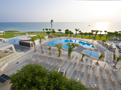  Pool area