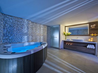  SPA jacuzzi