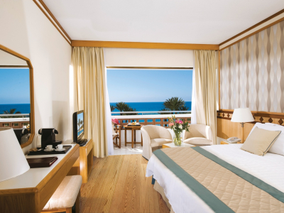  PIONEER BEACH HOTEL SUPERIOR ROOM SV