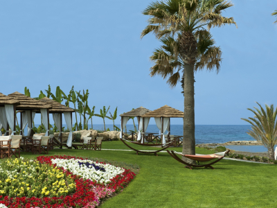  PIONEER BEACH HOTEL CABANAS BY THE BEACH