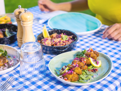  H Taverna food