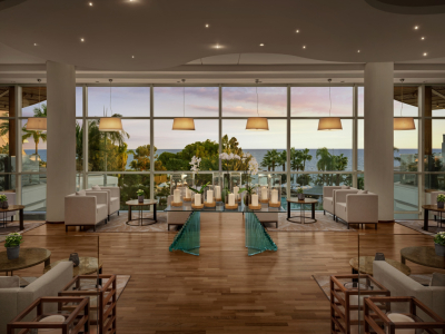  Clouds Lobby Lounge