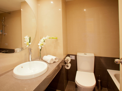  LOUIS PHAETHON BEACH