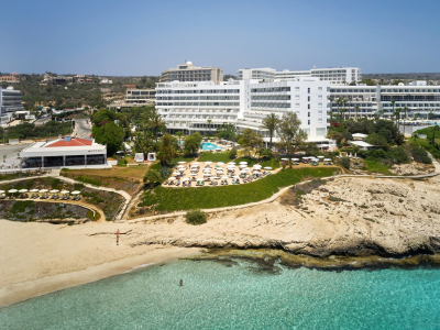  Hotel beach