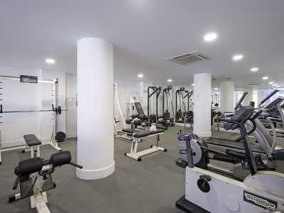  Hotel gym