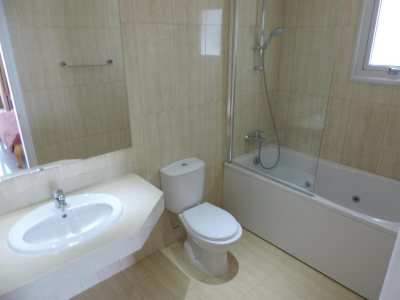  Superior room inland view bathroom