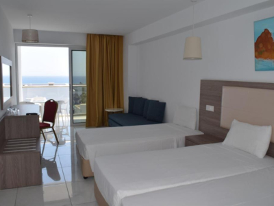  Family room sea view