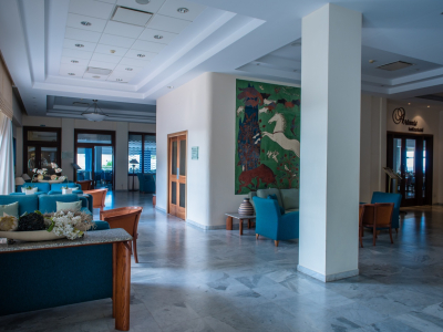  Lobby area