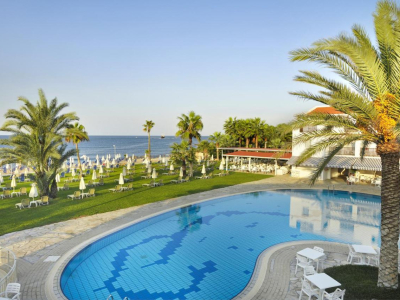  Beachfront View