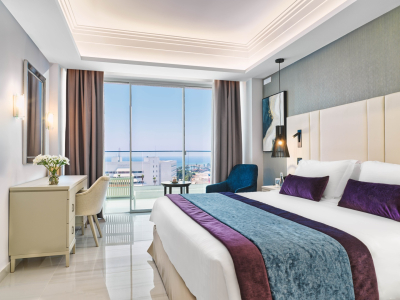  AMT Rooms Deluxe Poolview