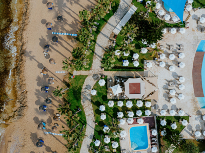  LOUIS LEDRA BEACH