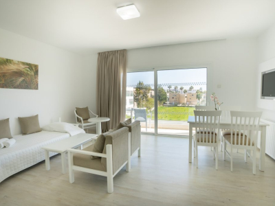  liquid-apts-20245-1024x684