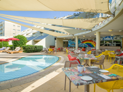  Splash Pool Side Restaurant