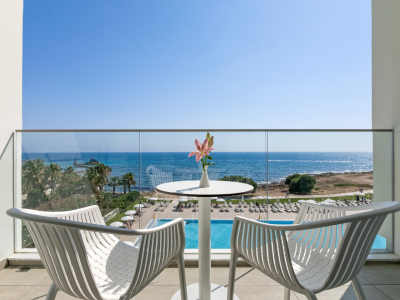  THE IVI MARE