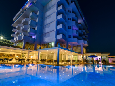  Hotel