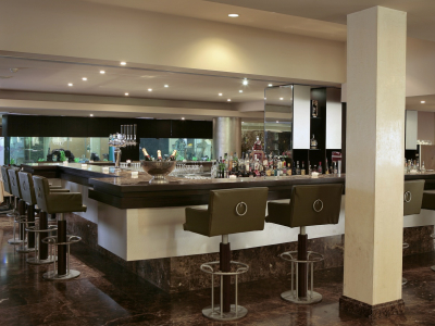 Valantines Piano Bar