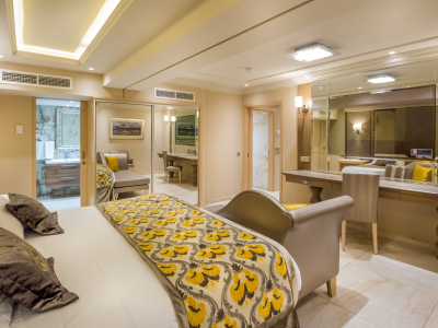 Queen Suite